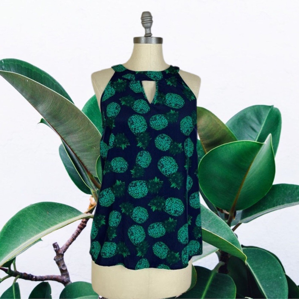 Market & Spruce Bekie Pineapple Print Halter Top